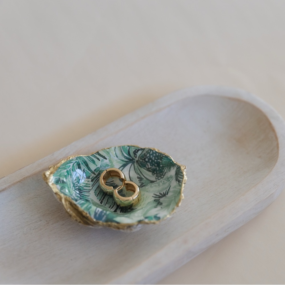 Handmade oyster shell jewelry dish